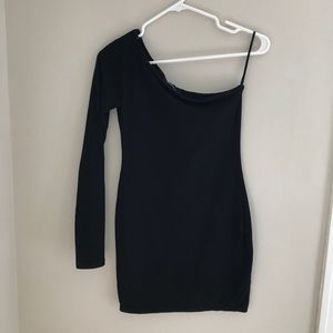 One shoulder dress